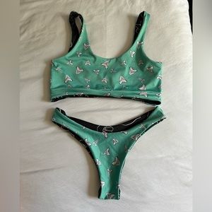 Reversible cheeky bikini set (swimsuit)